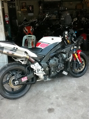 ขายr1 ปี07 แต่ง09 ราคา3แสนถ้วน (ราคาก่อนกลางเดือนหน้าก่อนอัฟราคาตลาด)