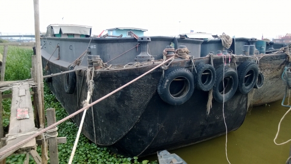 เรือเหล็กสำหรับขนสินค้า