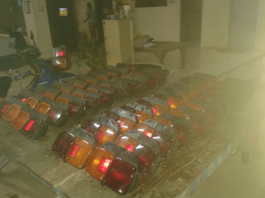 ไฟท้ายแท้ISUZU HINO