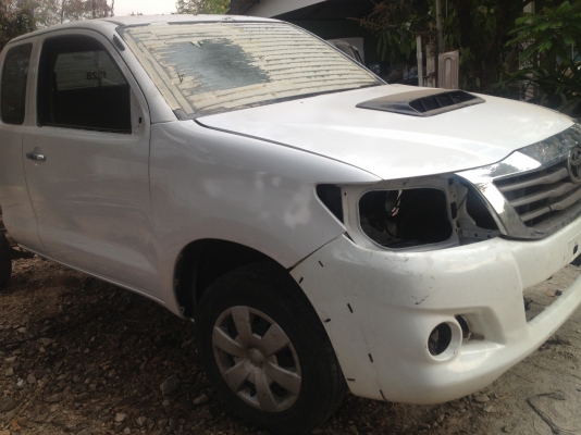 หัวเก๋ง โตโยต้า วีโก้ แช้ม (สมาร์ทแค็ป)ปี 2011-12 อุปกรณ์ครบ เอกสารพร้อม สภาพ 95\% ขายถูก ที่ ณ พาดกลอน กรู้ป โดย หมวดมินทร์ 086-4085619 สอบถามเพิ่มเติม 24 ชม