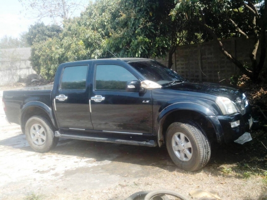 รถ ISUZU DE-MAX   LS 4WD รถสวย ขายดาวน์ 100,000 บาท ส่งต่อ 8,300 บาท อีกเพียง 30 งวด.