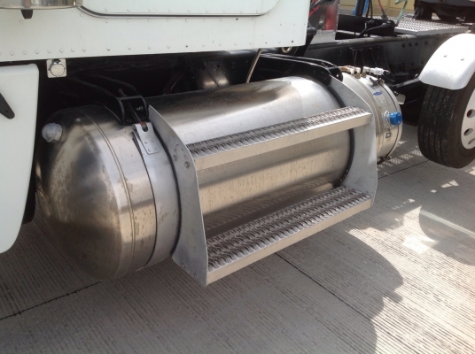 รับติดตั้งระบบเชื้อเพลิง LNG และ NGV กับรถขนาดใหญ่,เครื่องขนาดใหญ่