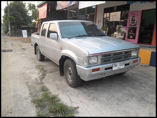 นิสสัน 4 ประตู สภาพสวยๆ