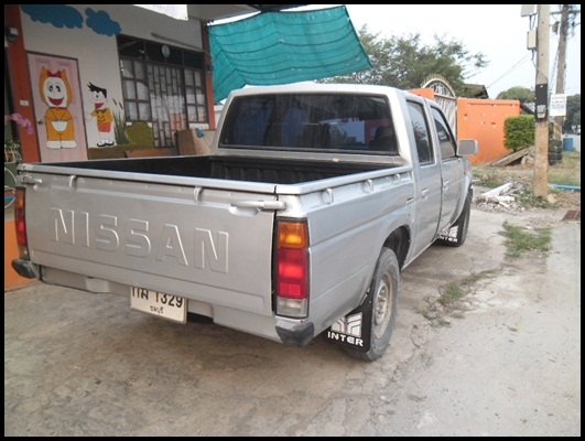 นิสสัน 4 ประตู สภาพสวยๆ