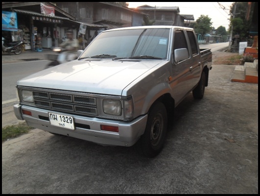 นิสสัน 4 ประตู สภาพสวยๆ