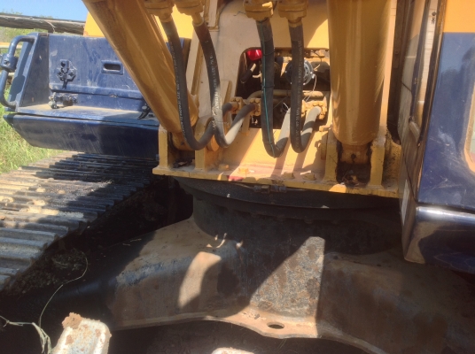 ขายรถแบคโฮ pc200 -3