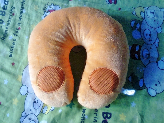 หมอนรองคอมีลำโพง