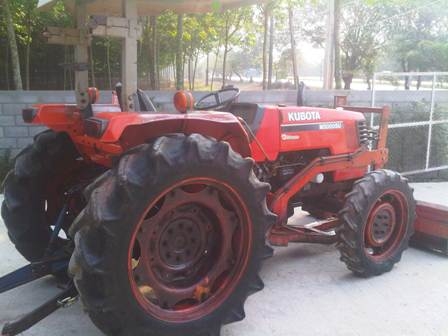 ขายรถไถ Kubota M5000 (4WD) พร้อมดันหน้า