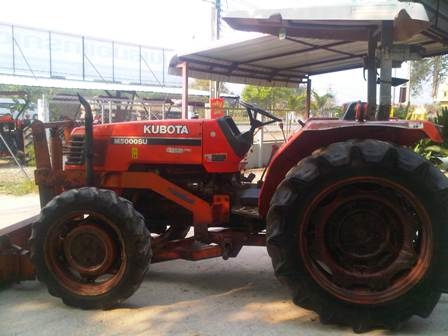 ขายรถไถ Kubota M5000 (4WD) พร้อมดันหน้า