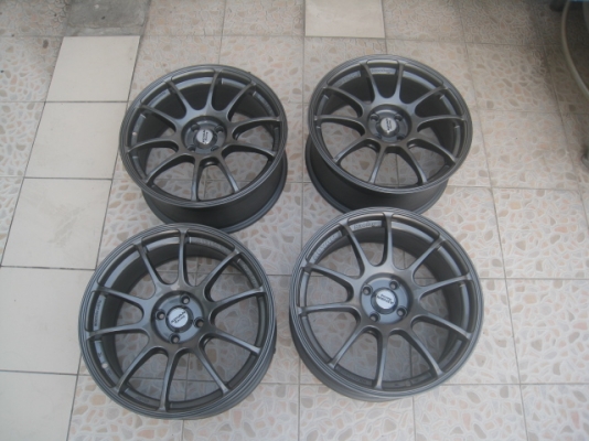 ขายล้อแม็กมือสอง advan rz 17"x7.5" et38 4 รู 100 ทำสีใหม่ สีเทากัน ไม่มีซ่อมครับ สนใจติดต่อเล็กคลองสามครับ (081-3747940