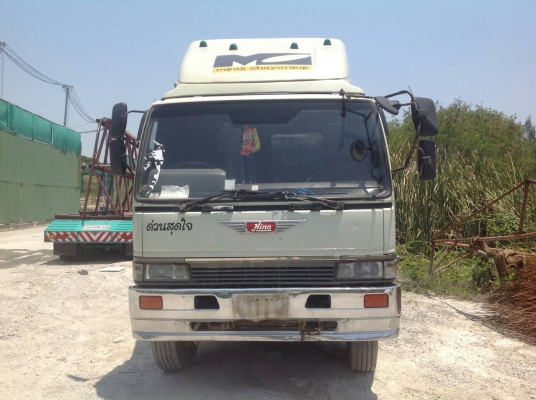 ขายรถบรรทุกเทนเลอร์ Hino  2เพลา มีทะเบียน
