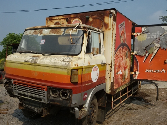 ขายรถ HINO KM545 เครื่่อง WO4D 117 แรงม้า มี 3 คัน ให้เลือก