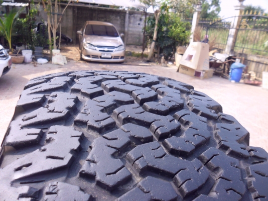 ขายยาง bf ko 265-70-16 ปี 10 8000 บาท ขายยาง bf ko 265-70-16 ปี 10 8000 บาท