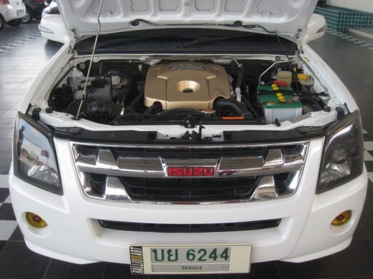 Dmax cab ปี 2008 2.5 slx สีขาว Dmax cab ปี 2008 2.5 slx สีขาว