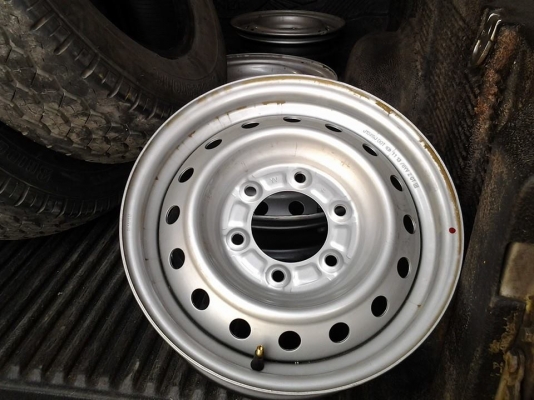 ขายยางกะบะ ขอบ15*4000สภาพดีปีใหม่ กับ กะทะล้อใหม่ ขายยางกะบะ ขอบ15*4000สภาพดีปีใหม่ กับ กะทะล้อใหม่