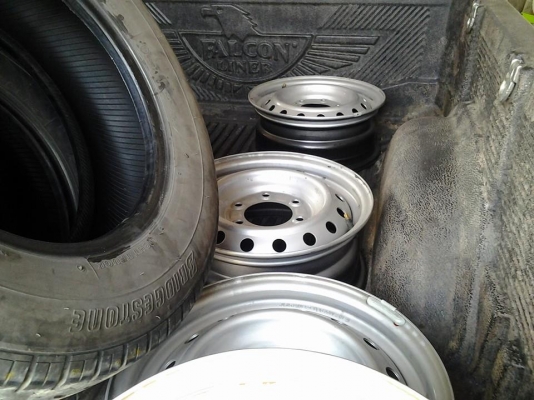 ขายยางกะบะ ขอบ15*4000สภาพดีปีใหม่ กับ กะทะล้อใหม่ ขายยางกะบะ ขอบ15*4000สภาพดีปีใหม่ กับ กะทะล้อใหม่