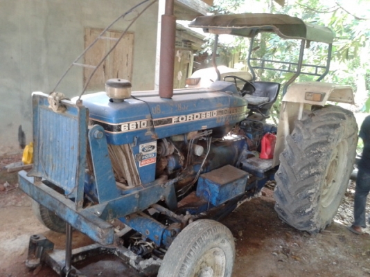 (**ขายแล้วค่ะ ไป จ  สตูล** )รถไถนาฟอร์ด  6610  เต็มตัวแท้ 1เพลา เล่มพร้อม  พร้อมใช้งาน***