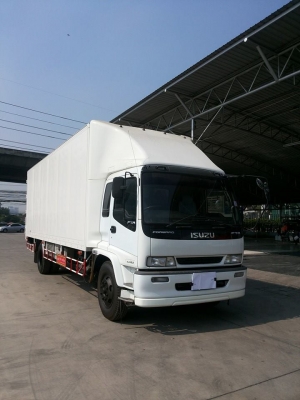 ขาย ISUZU TFR ห้องเย็น 200 แรงม้า ยาว 7.20 เมตร กว้าง 2.35 เมตร สภาพสวย พร้อมใช้ สนใจโทร 081-4825911 ขาย ISUZU TFR ห้องเย็น 200 แรงม้า ยาว 7.20 เมตร กว้าง 2.35 เมตร สภาพสวย พร้อมใช้ สนใจโทร 081-4825911