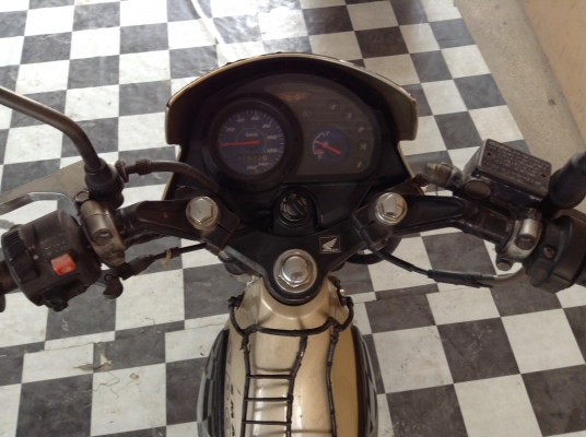 (((อยู่บางแสนคับ)))ขาย!!!ฮอนด้าไน้125cc ปี47 รถเครื่องดีคับ มีเล่มทะเบียนครบ ภาษีไม่หมด