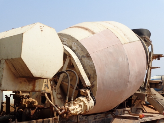 ประกาศ!! ขาย ลูกโม่รถปูน สภาพดี ขนาด 5 คิว ราคาต่อรองได้