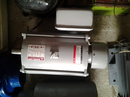 ขาย !! มอเตอร์ 3 hp. 220v. รอบ 1400 ยี่ห้อ มิตซูบิชิ พร้อมใช้งาน สภาพ 90\%