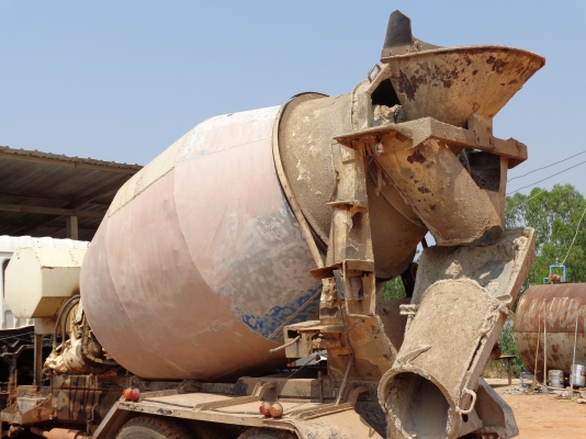 ประกาศ!! ขาย ลูกโม่รถปูน สภาพดี ขนาด 5 คิว ราคาต่อรองได้