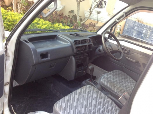 ขายs200c ออโต้ พวงมาลัยไฟฟ้า มีแอร์ หลังคาสูง ไมล์ติจิตอล ขายs200c ออโต้ พวงมาลัยไฟฟ้า มีแอร์ หลังคาสูง ไมล์ติจิตอล