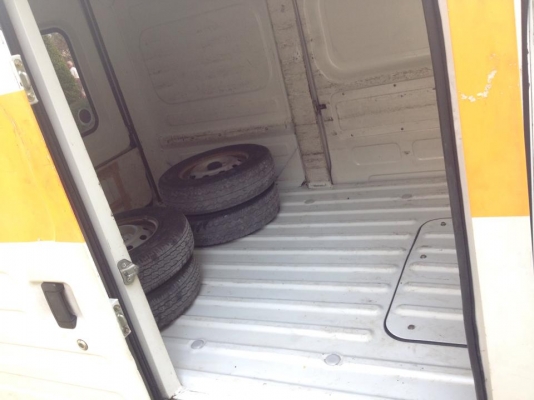 ขายs200c ออโต้ พวงมาลัยไฟฟ้า มีแอร์ หลังคาสูง ไมล์ติจิตอล ขายs200c ออโต้ พวงมาลัยไฟฟ้า มีแอร์ หลังคาสูง ไมล์ติจิตอล