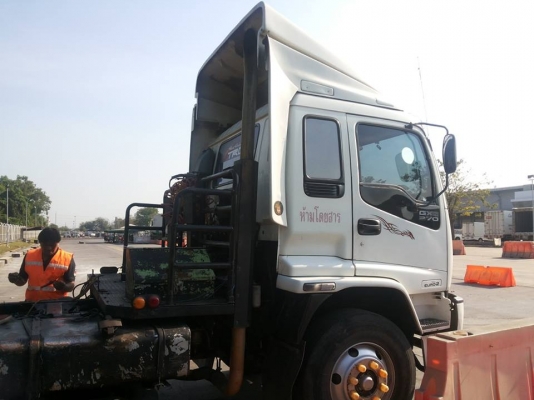 ขายรถ ISUZU ปี 48  Euro 2  ราคา  1,550,000 บาท