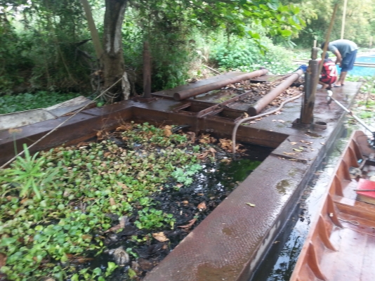 ขายโป๊ะ  ใส่120  ตามสภาพ มีเสากะบอกยกเสาโป๊ะผ่าซีกได้