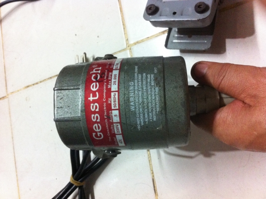 ชุดตัวเจียร์ ตัด เจาะ แต่งด้วยไฟฟ้าแบบเท้าเหียบ ใช้ไฟ้าบ้าน 220V. สภาพพร้อมใช้งานเสียงเงียบวิ่งนิ่ง ชุดตัวเจียร์ ตัด เจาะ แต่งด้วยไฟฟ้าแบบเท้าเหียบ ใช้ไฟ้าบ้าน 220V. สภาพพร้อมใช้งานเสียงเงียบวิ่งนิ่ง