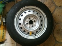 ขายล้ออะไหล่ของโตโยต้า ยาริส สภาพใหม่ๆพร้อมยางดันลอป ไม่เคยใช้ ถอดเพราะเปลี่ยนแม็กซ์มาครับ ขายเพียง 1,000.- กรุงเทพ สนใจติดต่อ GUN 093-9319456