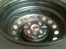 ขายล้ออะไหล่ของโตโยต้า ยาริส สภาพใหม่ๆพร้อมยางดันลอป ไม่เคยใช้ ถอดเพราะเปลี่ยนแม็กซ์มาครับ ขายเพียง 1,000.- กรุงเทพ สนใจติดต่อ GUN 093-9319456