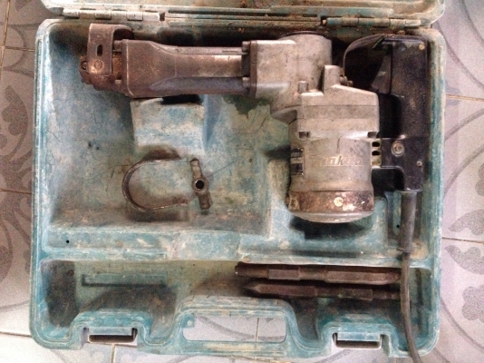 ขายแย็คปูน makita HM 1201 สภาพสวย พร้อมใช้งาน แรงดีมาก(อุปกรณ์ขาดด้ามจับ) มีกล่องใส่พร้อมดอก 2 อันครับ