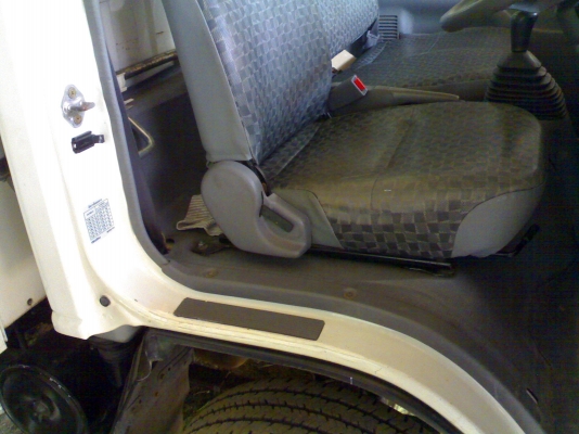 ขายสี่ล้อห้างISUZUปี50ตู้