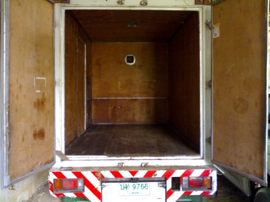 ขายสี่ล้อห้างISUZUปี50ตู้