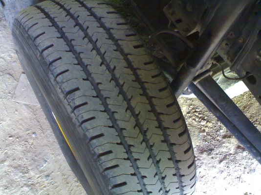 ขายสี่ล้อห้างISUZUปี50ตู้