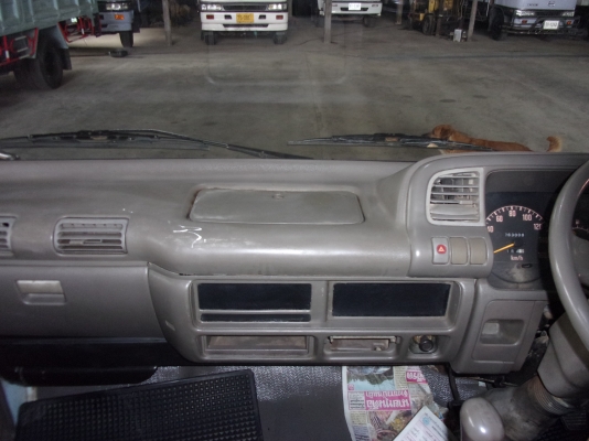 ขาย 6 ล้อ อีซูซุ NKR 120 แรง ยาว .ปี 1999 สภาพสวยเดิมเครื่องดี พร้อมใช้งาน ชมก่อนได้ครับ สนใจติดต่อ 081-9425443