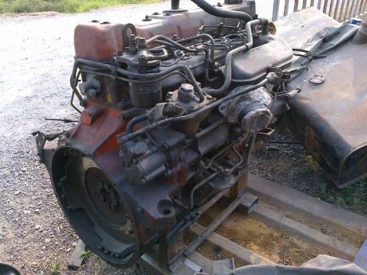 ขายเครื่อง ISUZU 6SA เสื้อส้ม 210แรง ขายเครื่อง ISUZU 6SA เสื้อส้ม 210แรง