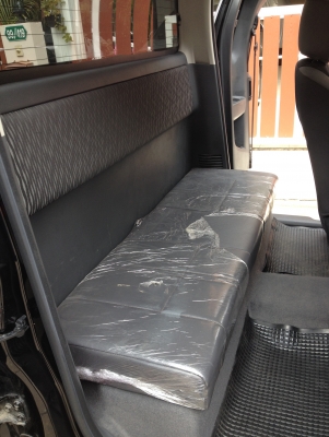 COLORADO 2.5 LT DURAMAX ใหม่เอี่ยม สีดำ ต้องการขาย