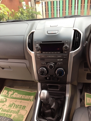 COLORADO 2.5 LT DURAMAX ใหม่เอี่ยม สีดำ ต้องการขาย