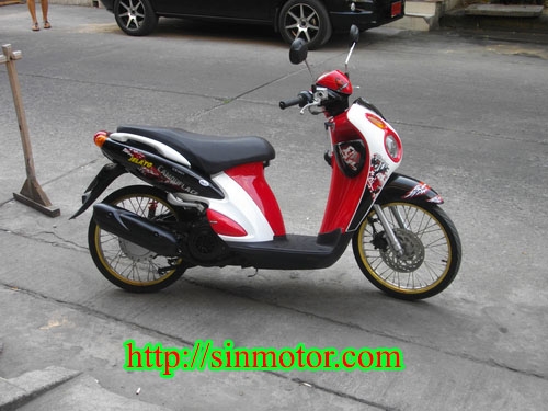 ขาย Jelato 125cc.หัวฉีด สีแดง-ดำ สวยสด เครื่องเลิศเดิมๆ รับประกันศูนย์5ปี 18500 บาท