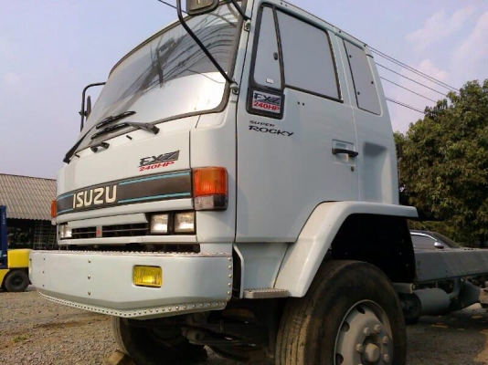 ขาย 10ล้อ ISUZU 240F หัวขาวเครื่องส้มเกียร์บิด ขาย 10ล้อ ISUZU 240F หัวขาวเครื่องส้มเกียร์บิด
