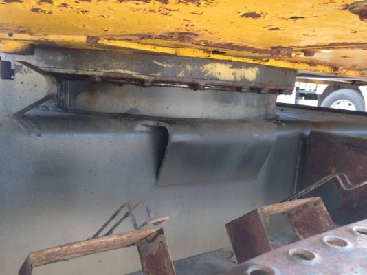 ขายรถแบคโฮ KOMATSU PW130-6 ทำงาน 7000 ชั่วโมง มี VDOครับ ระบบไฟฟ้าเต็ม รถนอกนำเข้าสภาพสวย ทำเล่มทะเบียน