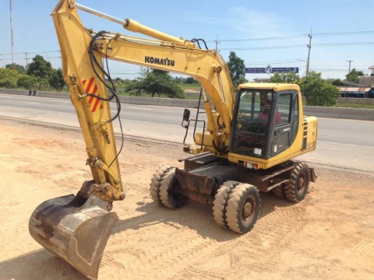 ขายรถแบคโฮ KOMATSU PW130-6 ทำงาน 7000 ชั่วโมง มี VDOครับ ระบบไฟฟ้าเต็ม รถนอกนำเข้าสภาพสวย ทำเล่มทะเบียน