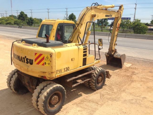 ขายรถแบคโฮ KOMATSU PW130-6 ทำงาน 7000 ชั่วโมง มี VDOครับ ระบบไฟฟ้าเต็ม รถนอกนำเข้าสภาพสวย ทำเล่มทะเบียน