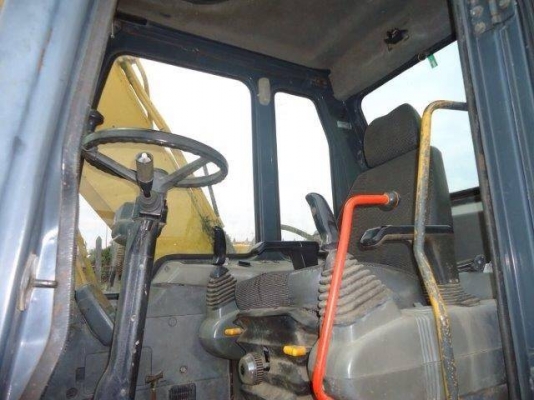 ขายรถแบคโฮ KOMATSU PW130-6 ทำงาน 7000 ชั่วโมง มี VDOครับ ระบบไฟฟ้าเต็ม รถนอกนำเข้าสภาพสวย ทำเล่มทะเบียน