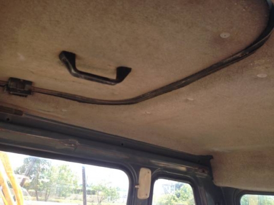 ขายรถแบคโฮ KOMATSU PW130-6 ทำงาน 7000 ชั่วโมง มี VDOครับ ระบบไฟฟ้าเต็ม รถนอกนำเข้าสภาพสวย ทำเล่มทะเบียน