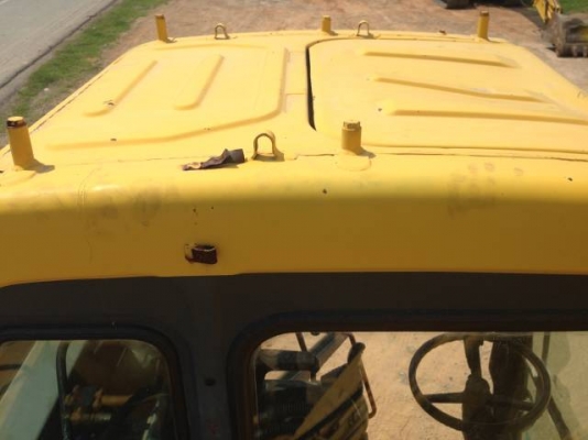 ขายรถแบคโฮ KOMATSU PW130-6 ทำงาน 7000 ชั่วโมง มี VDOครับ ระบบไฟฟ้าเต็ม รถนอกนำเข้าสภาพสวย ทำเล่มทะเบียน