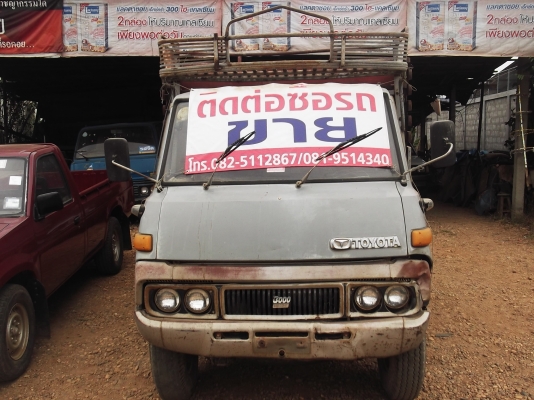 ขายโตโยต้าไดน่า6ล้อเล็กเครื่องไอ้หนุ่มทางหลวง
